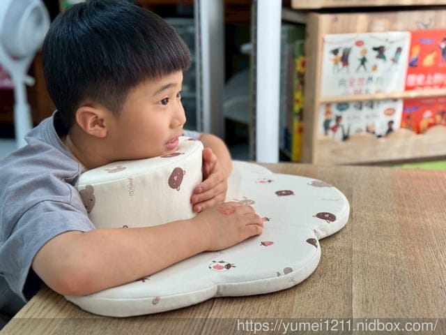 小學生午睡枕推薦|GreySa格蕾莎月兒午安枕+雲朵午睡墊開箱心得:孩子午休更舒服了! - 第18張圖 小學生午睡枕推薦|GreySa格蕾莎月兒午安枕+雲朵午睡墊開箱心得:孩子午休更舒服了!