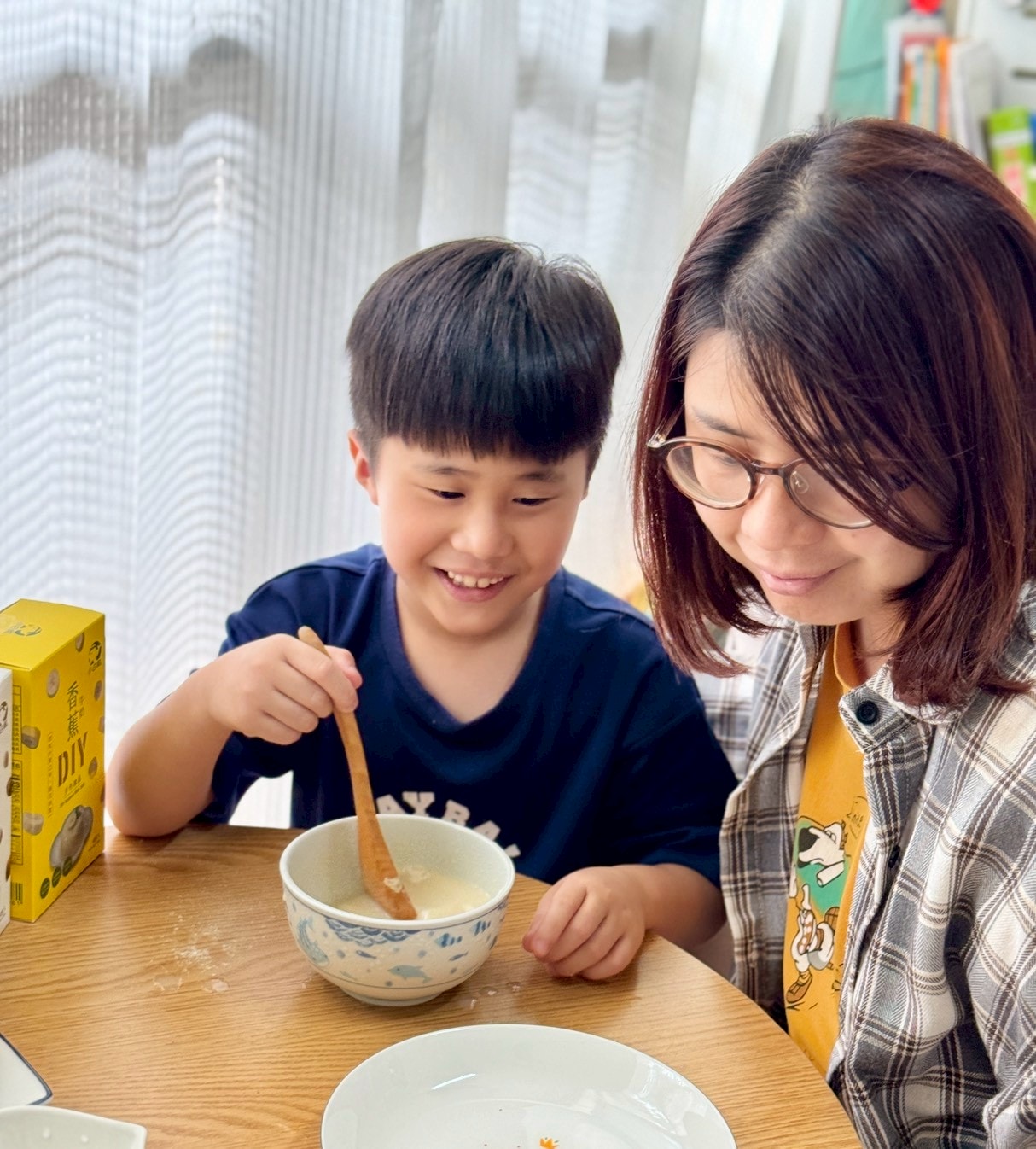 小白鯨DIY凍品｜親子一起做甜點，連孩子都超投入的小白鯨凍品｜周末手作時光
