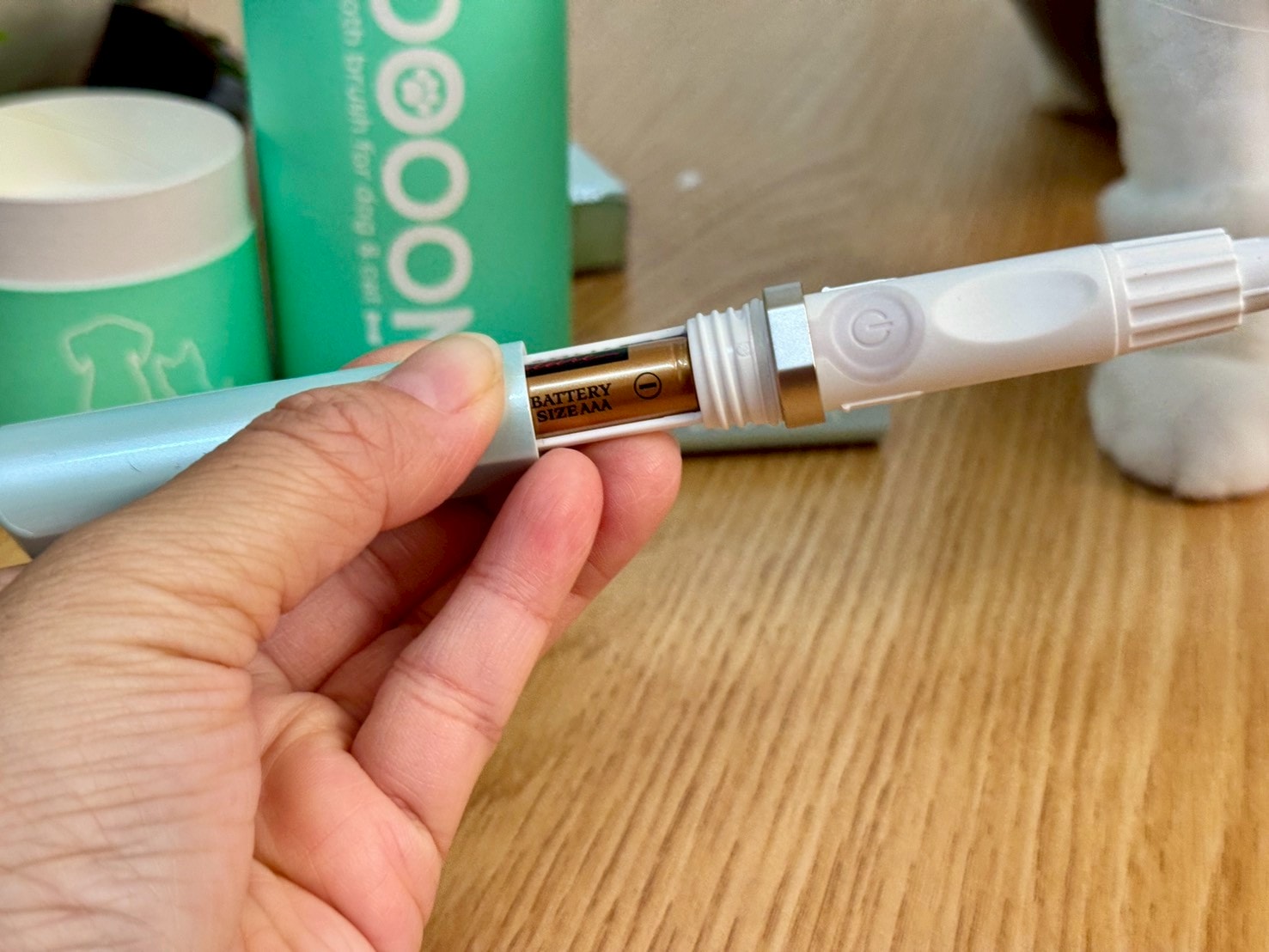 nekohako評價｜360度毛孩牙刷開箱｜寵物電動牙刷推薦！BOOOOM聲波潔齒技術讓貓咪乖乖刷牙