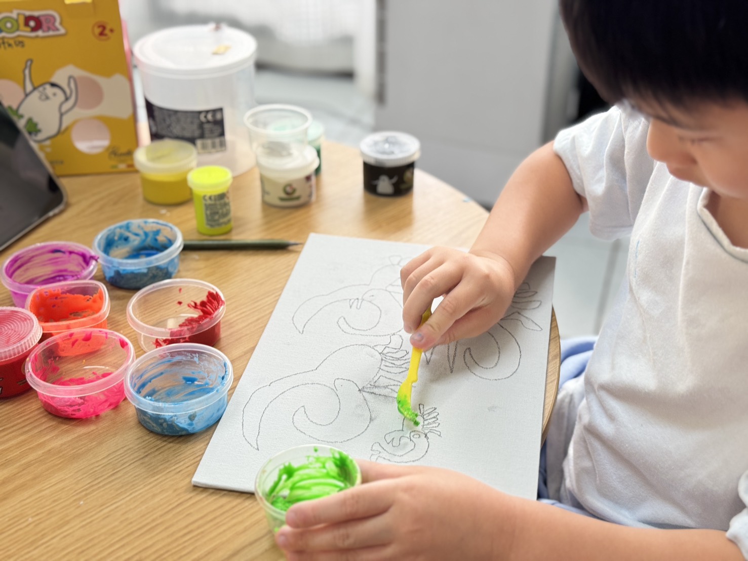 來自義大利的療癒美勞時光：Toy Color 黏土顏料禮盒組＋手指膏